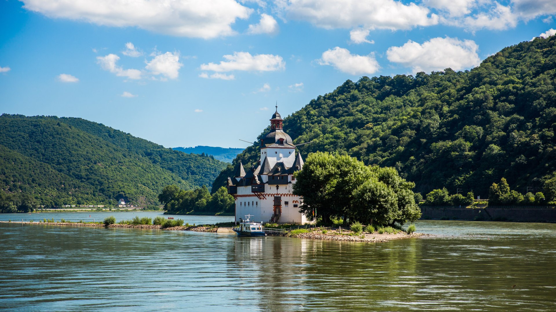 Pfalzgrafenstein Castle near Kaub | © Henry Tornow