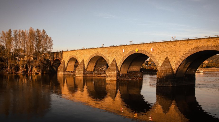 Balduinbrücke am Abend | © Koblenz-Touristik GmbH / Johannes Bruchhof