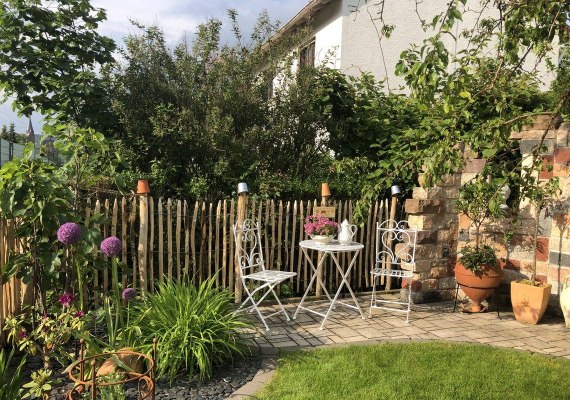 Garten vor dem Haus | © Ferienwohnung Schöne Auszeit Spay