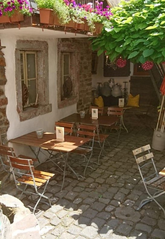 Innenhof Café Tante Miesche | © Café Tante Miesche