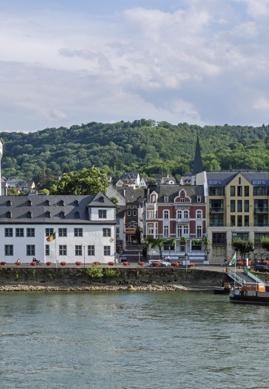 Rheinpromenade Boppard mit Burg | © Friedrich Gier/Romantischer Rhein Tourismus GmbH