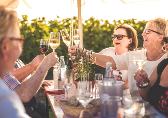 Straußwirtschaft im Weingut Dillmann | © Weingut Dillmann