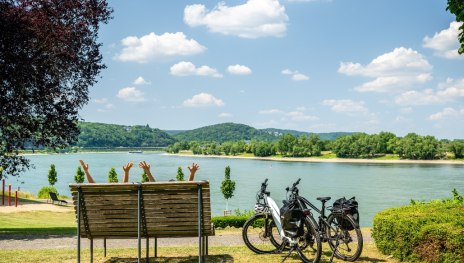 Pause am Rheinradweg bei Remagen | © Dominik Ketz, Romantischer Rhein Tourismus GmbH