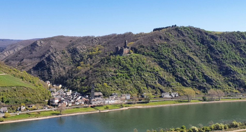 Blick auf die Burg Maus | © T. Biersch