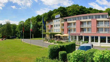 Hotel Außenansicht | © Hotel Haus Oberwinter